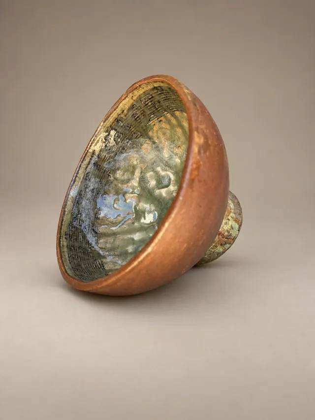 Copper-glazed footed bowl